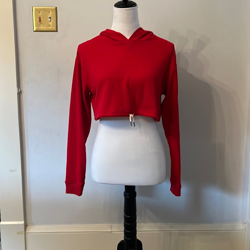 Soft cropped adjustable cropped hoodie